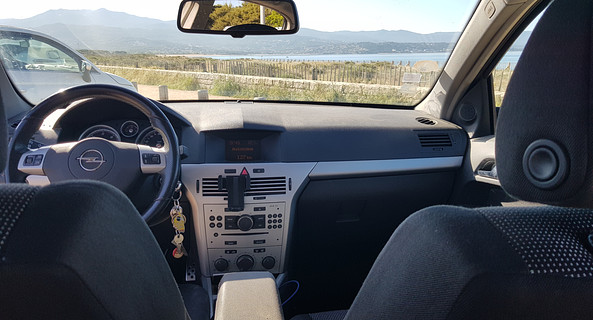 location-OPEL-Ajaccio-roadstr
