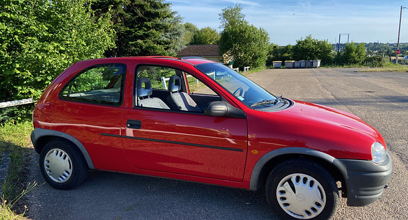 location-OPEL-Chantilly-roadstr