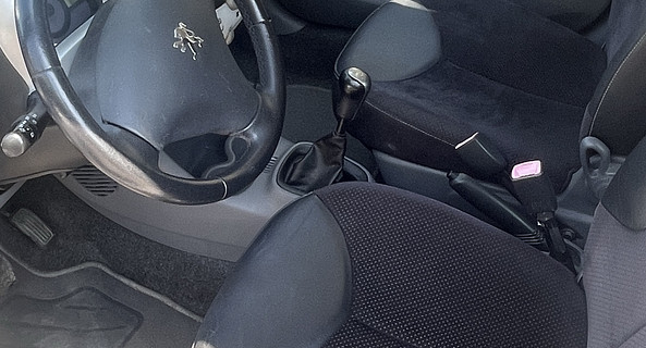 location-PEUGEOT-Saint-Priest-roadstr