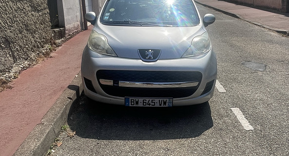 location-PEUGEOT-Saint-Priest-roadstr