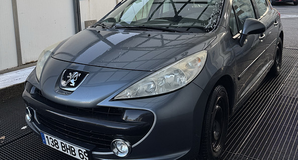 location-PEUGEOT-Saint-Étienne-roadstr