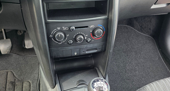 location-PEUGEOT-Saint-Thibault-des-Vignes-roadstr