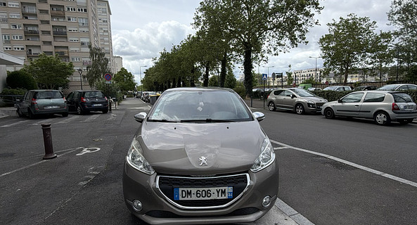 location-PEUGEOT-Fleury-les-Aubrais-roadstr