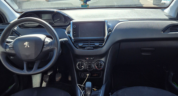 location-PEUGEOT-Garéoult-roadstr