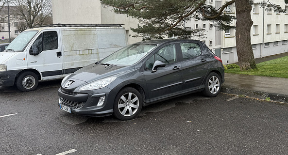 location-PEUGEOT-Montbéliard-roadstr