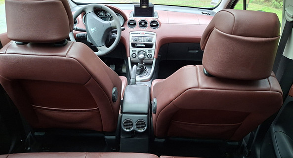 location-PEUGEOT-Montfort-sur-Meu-roadstr