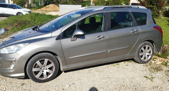 location-PEUGEOT-Valence-roadstr