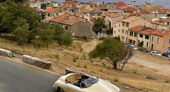 location-PORSCHE-Grimaud-roadstr