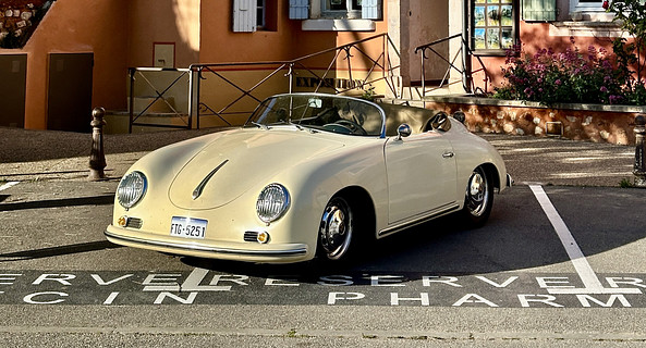 location-PORSCHE-Roussillon-roadstr