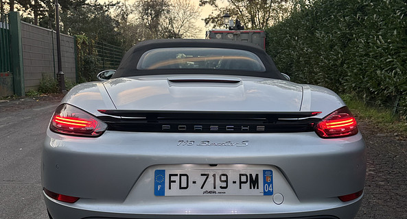 location-PORSCHE-Rueil-Malmaison-roadstr