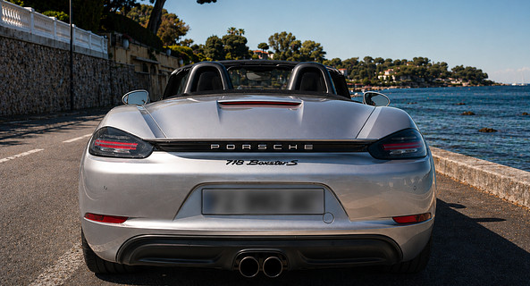 location-PORSCHE-Villeneuve-Loubet-roadstr