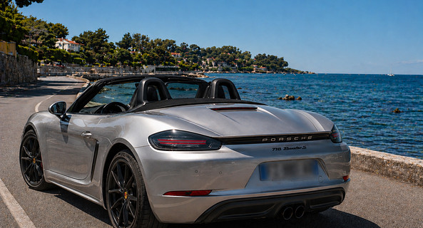 location-PORSCHE-Villeneuve-Loubet-roadstr