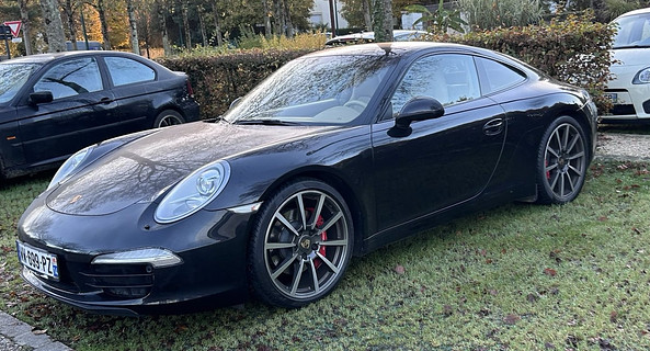 location-PORSCHE-Taupont-roadstr