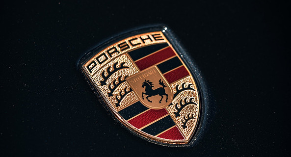 location-PORSCHE-Gaillard-roadstr