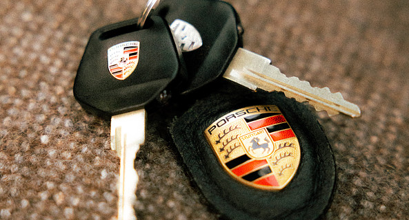 location-PORSCHE-Montpellier-roadstr