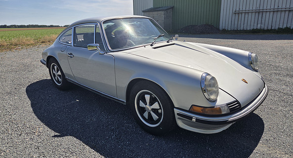 location-PORSCHE-Paris-roadstr