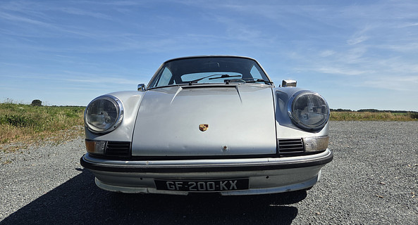 location-PORSCHE-Paris-roadstr