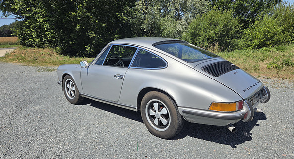 location-PORSCHE-Paris-roadstr