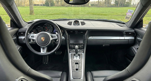 location-PORSCHE-Meudon-roadstr