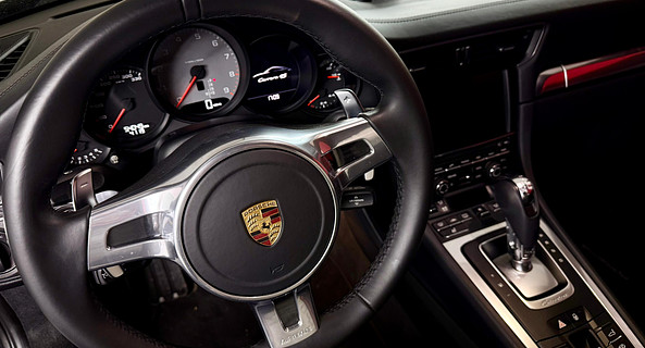 location-PORSCHE-Mondouzil-roadstr
