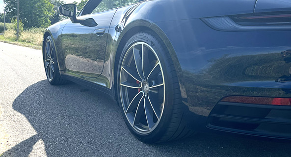 location-PORSCHE-Lyon-roadstr
