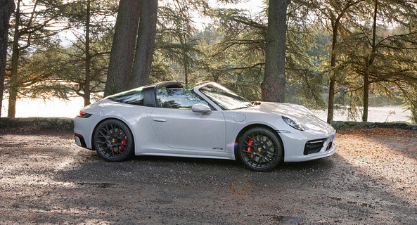 location-PORSCHE-Fleurieux-sur-l'Arbresle-roadstr
