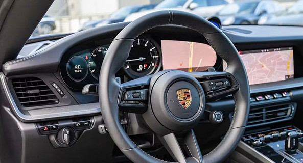location-PORSCHE-Aix-en-Provence-roadstr