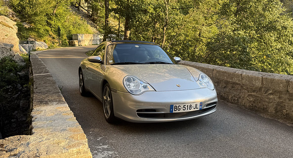 location-PORSCHE-Charavines-roadstr