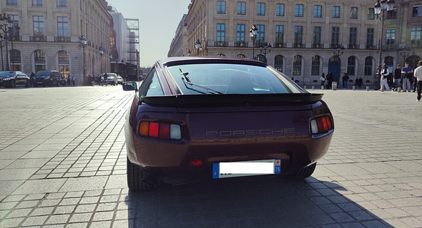 location-PORSCHE-Paris-roadstr