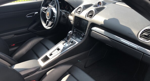 location-PORSCHE-Tours-roadstr