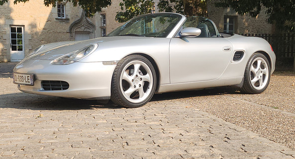 location-PORSCHE-Maillé-roadstr