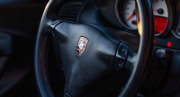 location-PORSCHE-Aix-en-Provence-roadstr