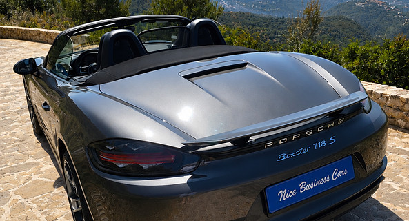 location-PORSCHE-Nice-roadstr