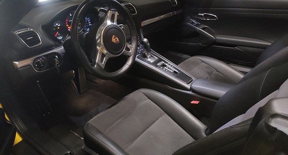 location-PORSCHE-Breuillet-roadstr