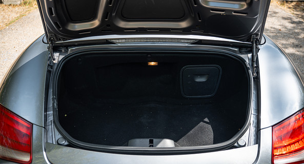 location-PORSCHE-Courbevoie-roadstr