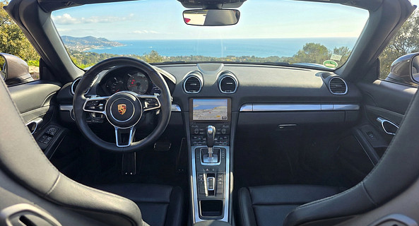 location-PORSCHE-Nice-roadstr