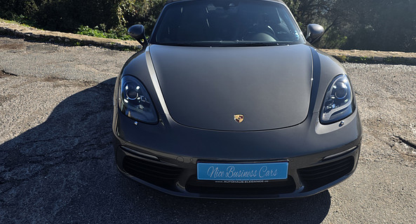 location-PORSCHE-Nice-roadstr