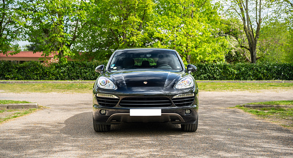 location-PORSCHE-Courbevoie-roadstr