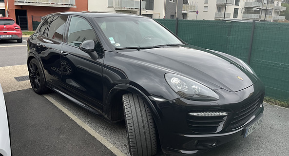 location-PORSCHE-Moussy-le-Vieux-roadstr