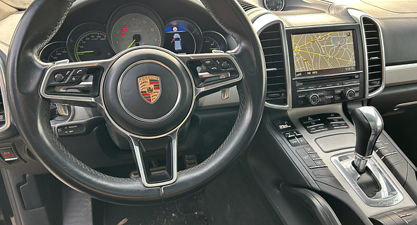 location-PORSCHE-Le Vésinet-roadstr