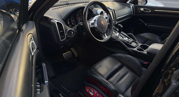 location-PORSCHE-Toulouse-roadstr