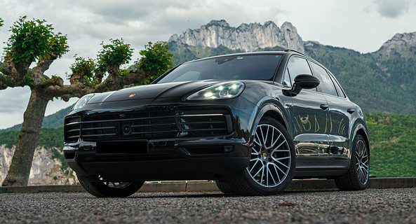 location-PORSCHE-Villaz-roadstr