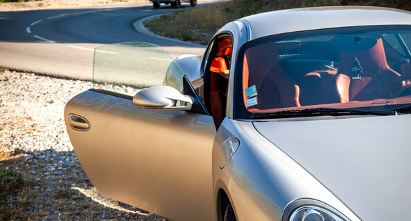 location-PORSCHE-Cannes-roadstr