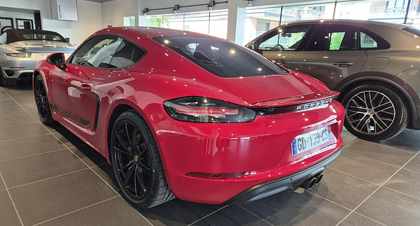 location-PORSCHE-Boulogne-Billancourt-roadstr