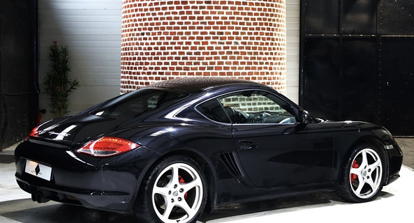 location-PORSCHE-Guillac-roadstr