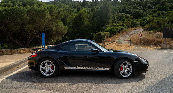 location-PORSCHE-La Seyne-sur-Mer-roadstr