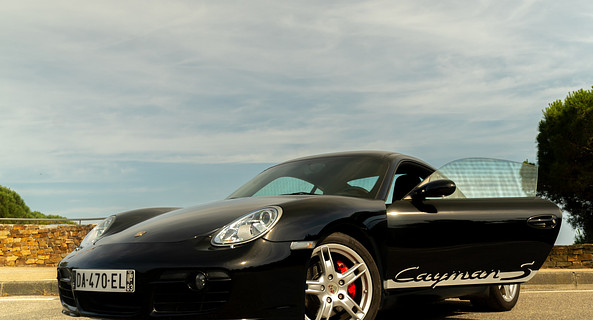 location-PORSCHE-La Seyne-sur-Mer-roadstr
