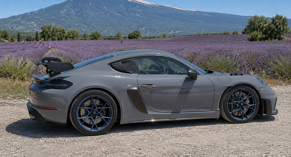 location-PORSCHE-Sorgues-roadstr