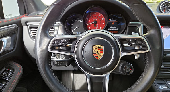 location-PORSCHE-Chartres-roadstr