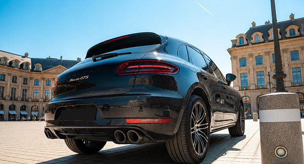 location-PORSCHE-Paris-roadstr